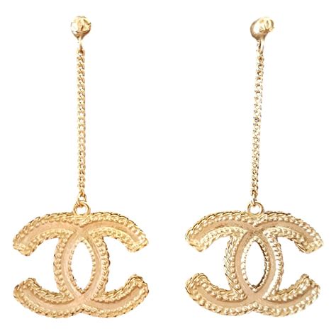 chanel earrings fall 2017